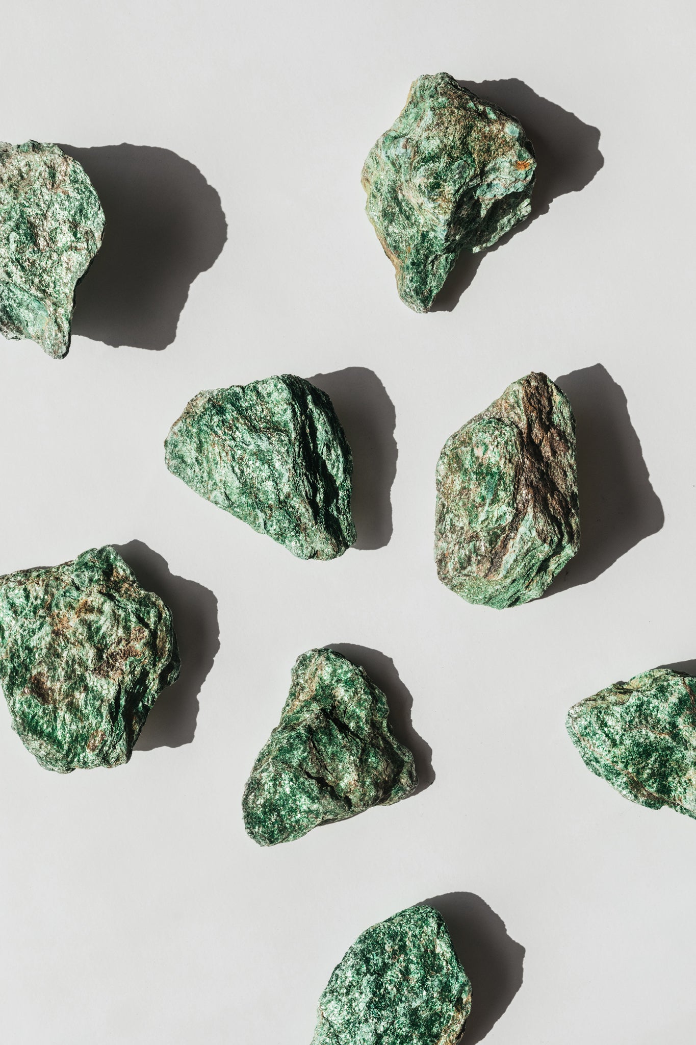 rough fuchsite