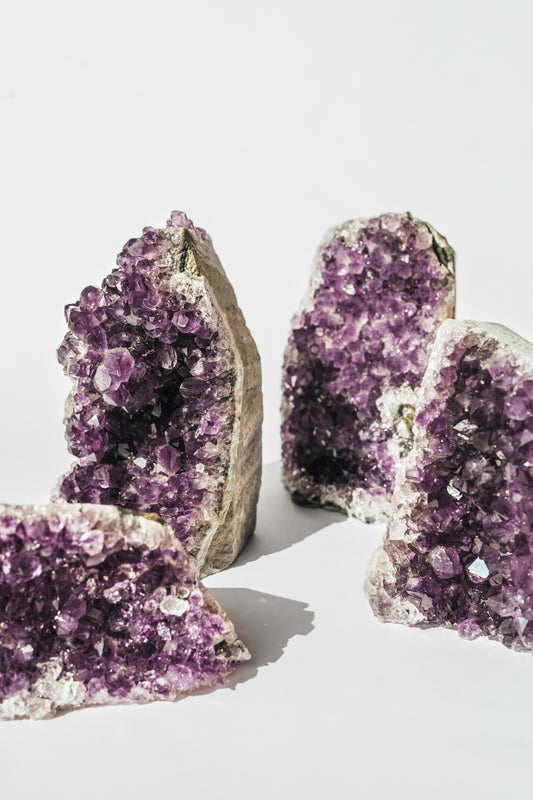 Amethyst druse with base